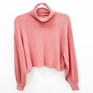 Hollister Cropped Turtleneck